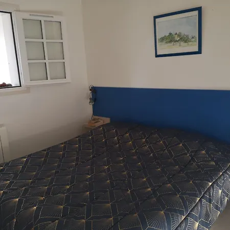 Maison Renovee A Barbatre, Proche Pour 6 Personnes, Jardin Et Terrasse - Fr-1-823-78